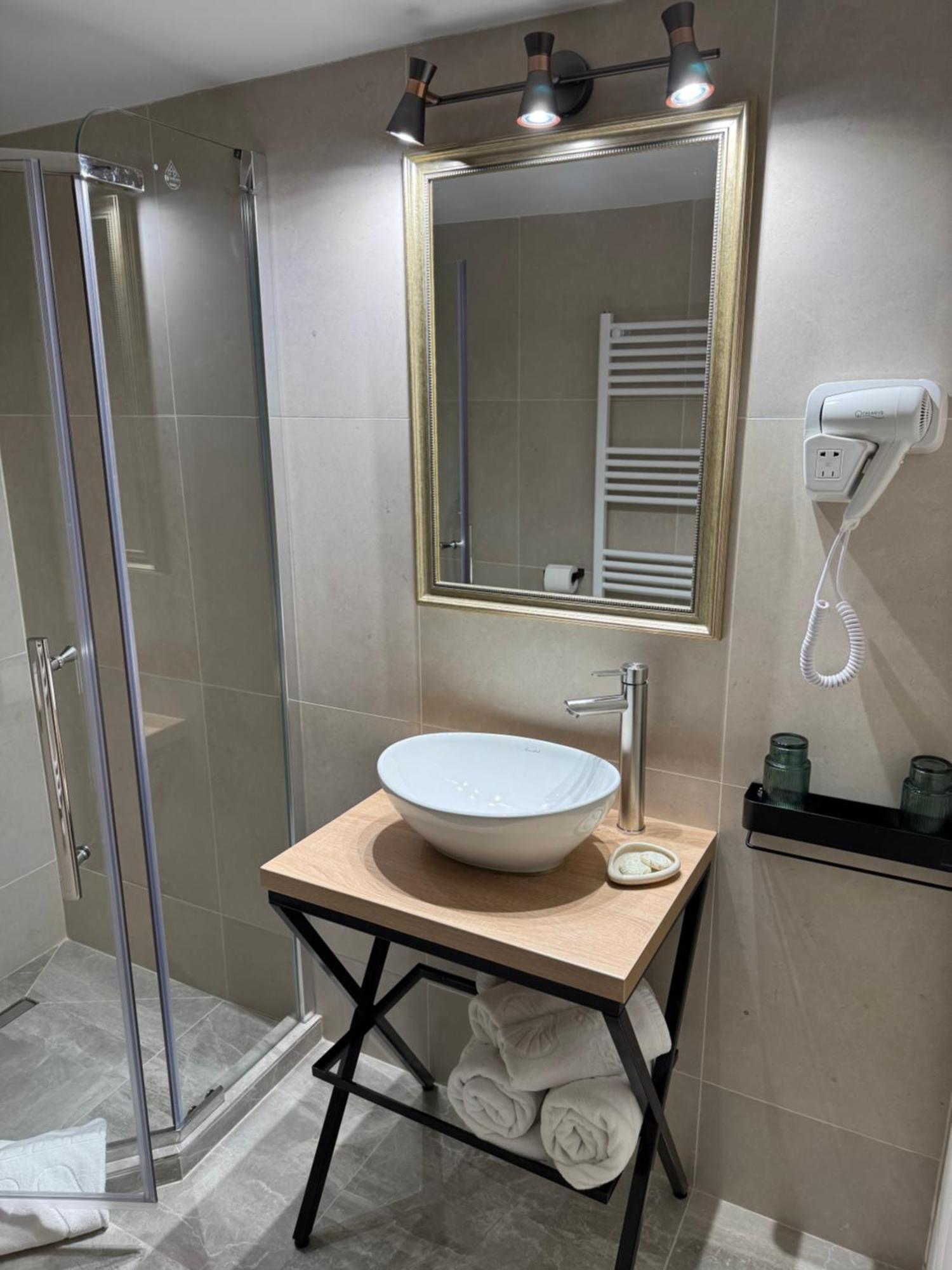 La Coltul Castelului Bran Boutique Ξενοδοχείο Εξωτερικό φωτογραφία